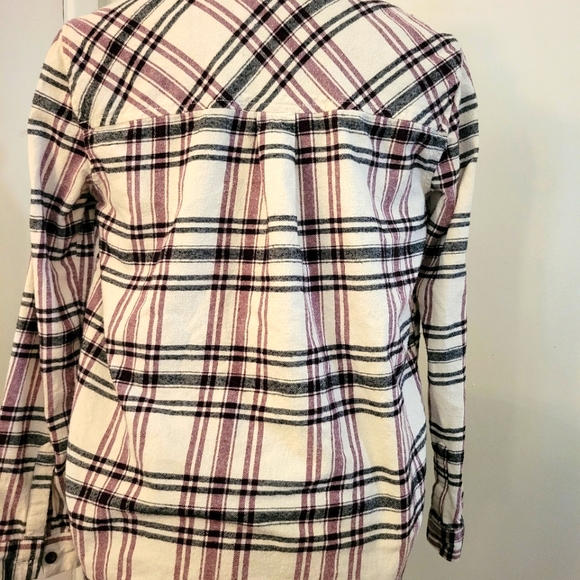 Forever 21 Cream, Burgundy, and Black Plaid Flannel Buttondown Shirt, Sz Small - Picture 2 of 3